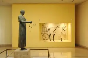 athens airport taxi delfoi mouseum of ancient